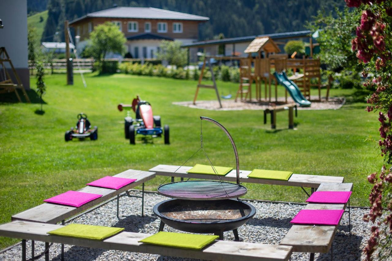 Feriengut Ottacherhof - Active Family Holiday In Central Hollersbach Холерсбах им Пинцгау Екстериор снимка